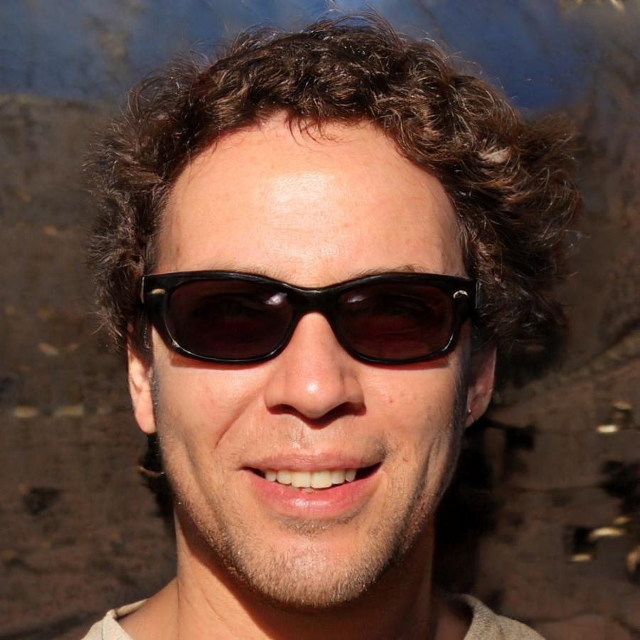 Ludger Wiesegart – Experte für Geld-Mindset und finanzielle Entwicklung